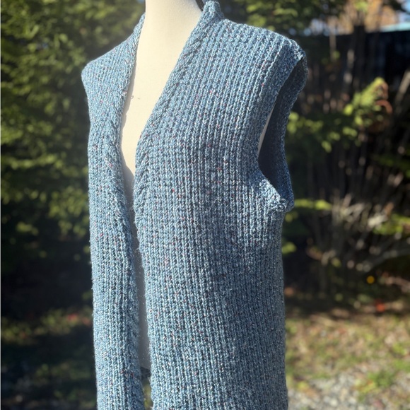 Handcrafted Blue Knit Vest – Cozy Artisan Layer Sz Lg - Picture 2 of 9